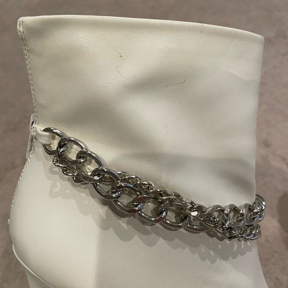 BCBGeneration Hardia Stiletto Ankle - Picture 3 of 4